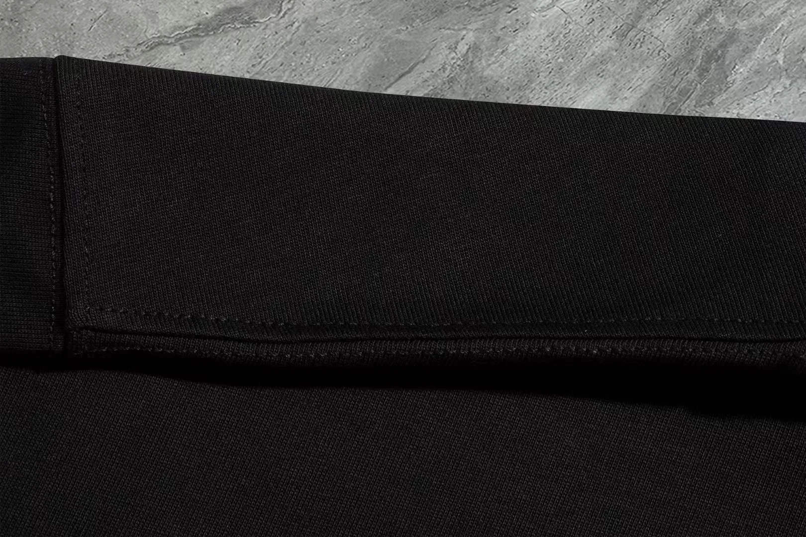 P80💰《Moncler~ 》2026New Arrival Quality T , Versatile Quality ！ ‼ 32 250G ‼ ， ， ， ， T 🤪 Sizes：S-M-L-XL-2XL ：Black，White， Same Style